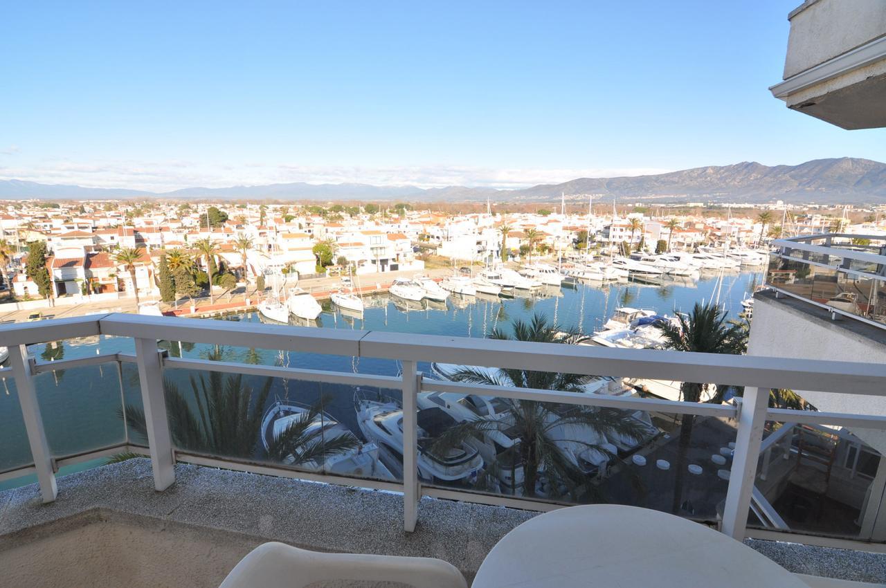 Rnet - Nautic Empuriabrava Appartement Buitenkant foto