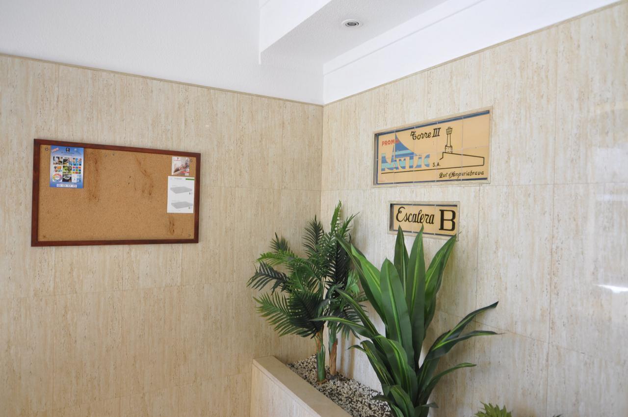 Rnet - Nautic Empuriabrava Appartement Buitenkant foto