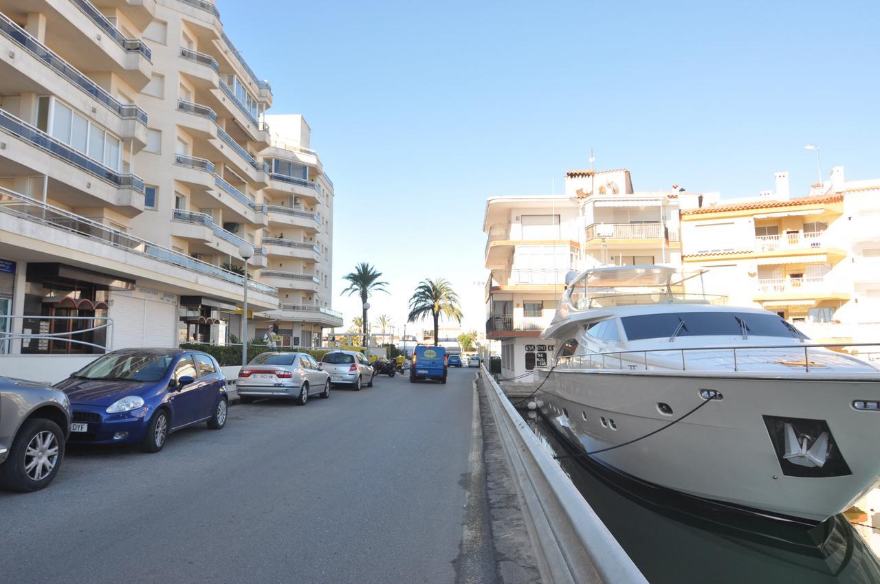 Rnet - Nautic Empuriabrava Appartement Buitenkant foto