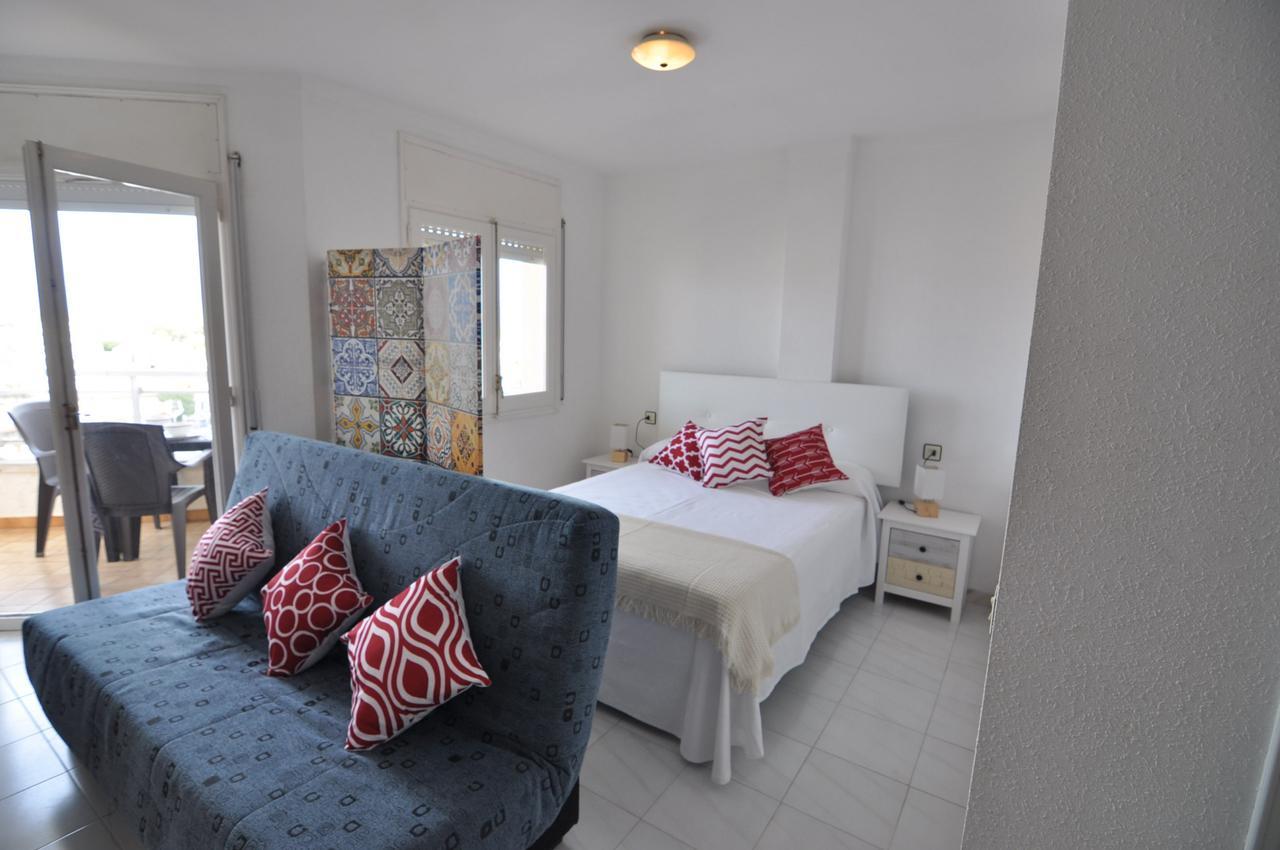 Rnet - Nautic Empuriabrava Appartement Buitenkant foto